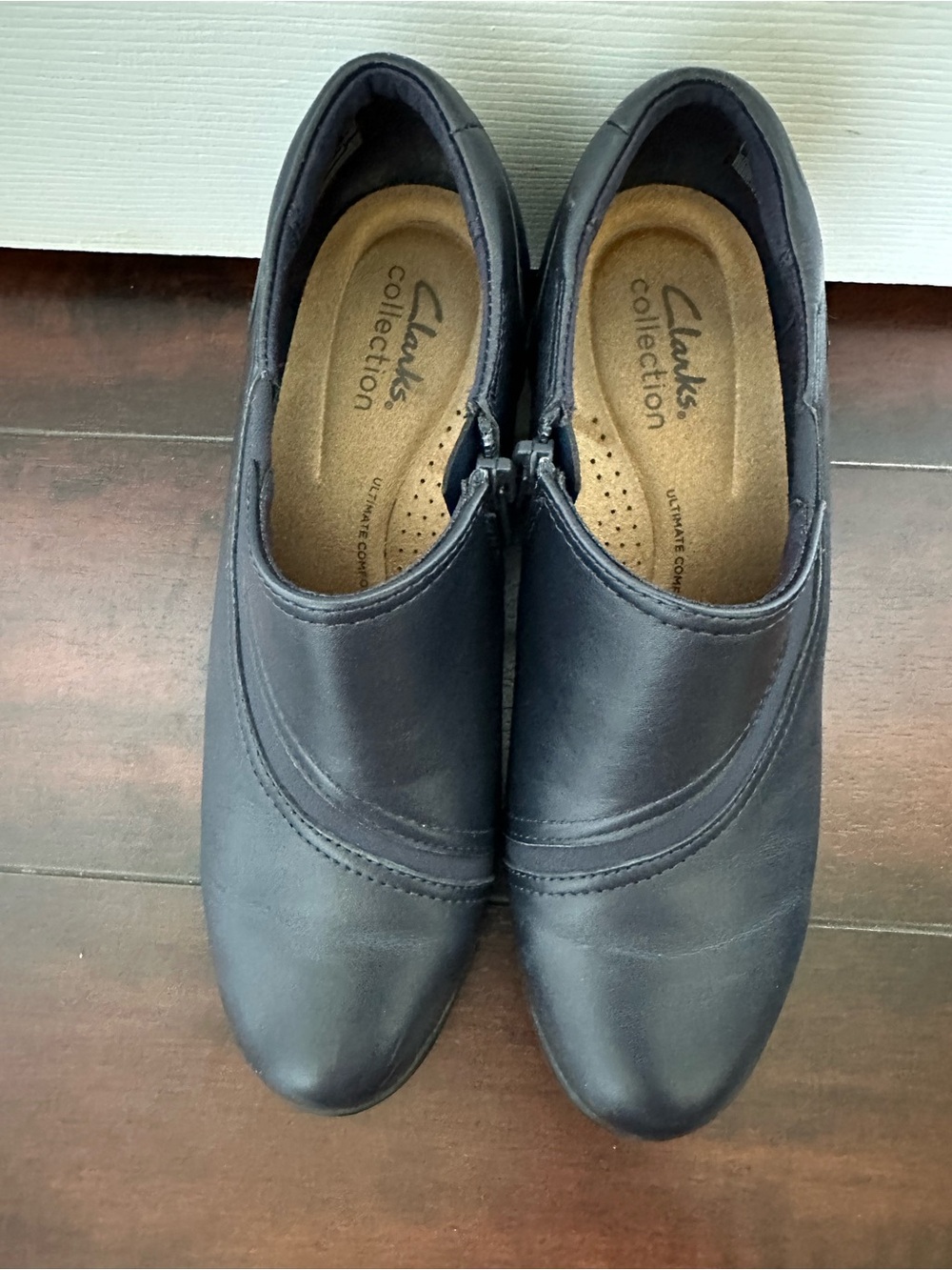 Size 7.5 Clarks Women’s Emslie Monet Navy Leather Comfort Block Heel Shoes - Picture 6 of 8